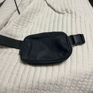 Lululemon belt bag, bundle and save!